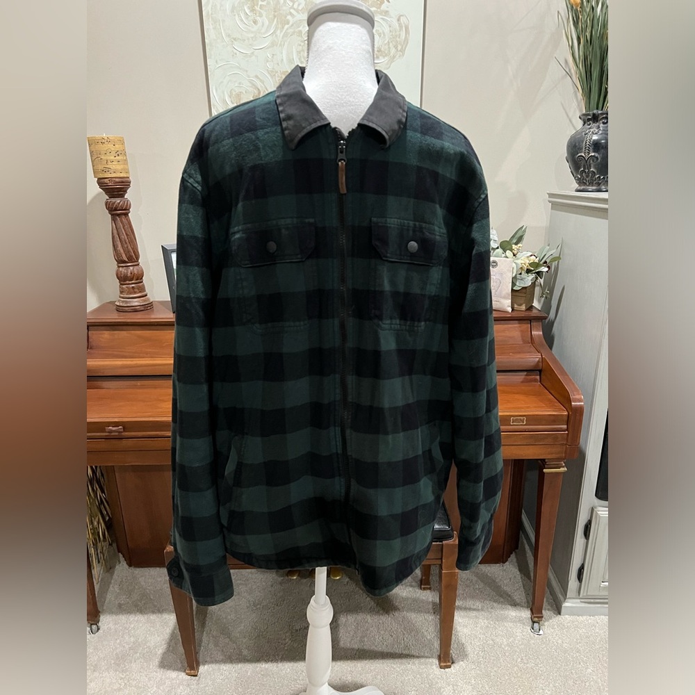 Eddie Bauer Fleece Lined Men’s Jacket Size Large Green And Black Checked